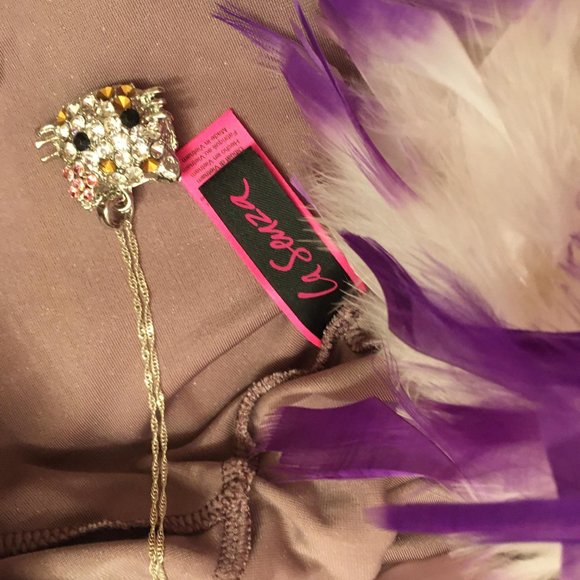 🍭crushed ice pink velvet tracksuit with custom hello kitty and crystal details! - Picture 11 of 17